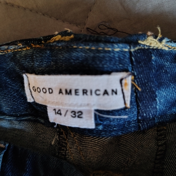 Classic Straight Leg Blue Jeans - Picture 13 of 13